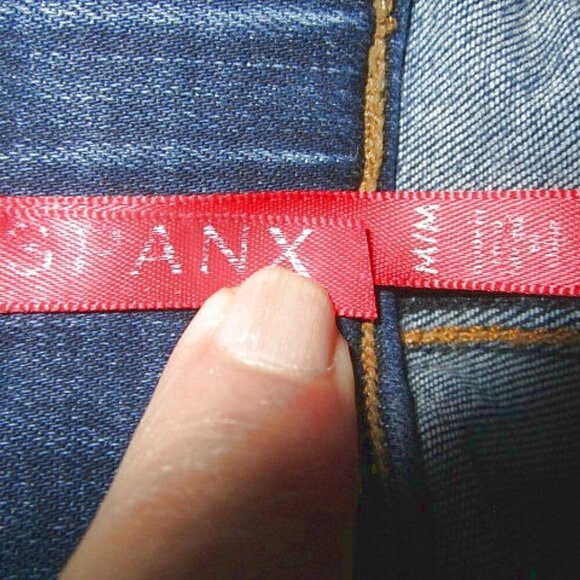 Spanx DISTRESSED Jean-ish Size M JEANS Pull On POCKETS Ankle STRETCH Fringe 1 - Picture 7 of 12